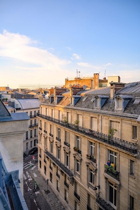Gallery - La Clef Champs-Élysées Paris By The Crest Collection