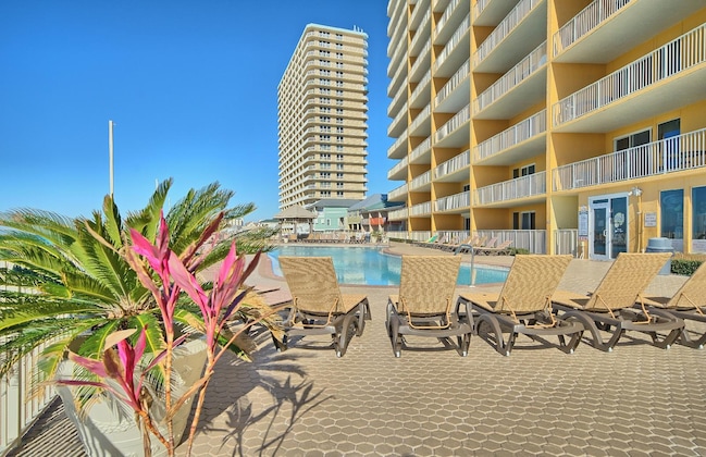 Gallery - Treasure Island 0602