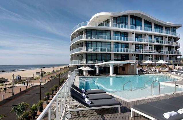 Gallery - Wave Resort