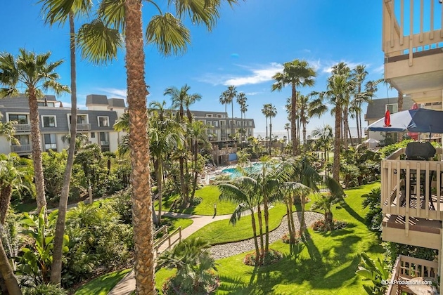 Gallery - North Coast Village F-200 Beach Oasis