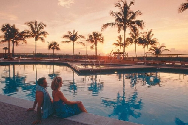 Gallery - Hollywood Beach Resort- Family Oriented Affordable Studio