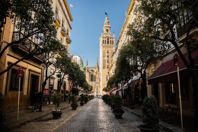 Gallery - Abades Giralda View By Valcambre