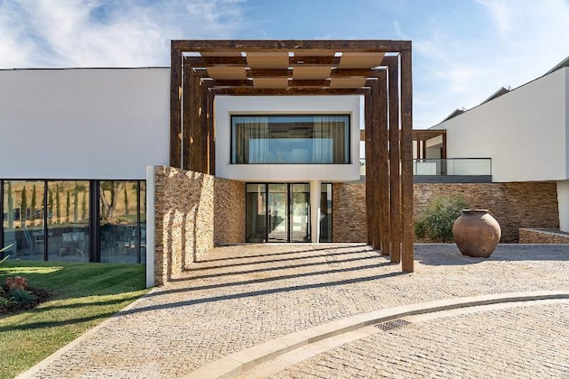 Gallery - Octant Evora