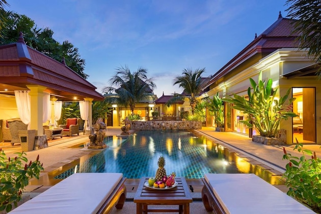 Gallery - Generous 6Br Balinese Pool Villa Sophia