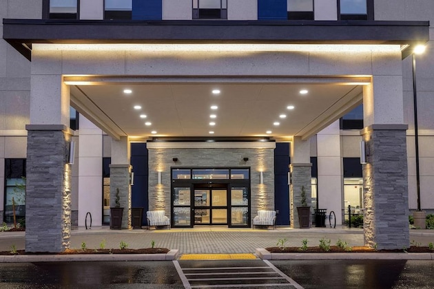 Gallery - Hampton Inn & Suites By Hilton Burlington Toronto