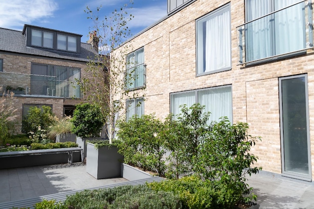 Gallery - Citystay - Midsummer Mews