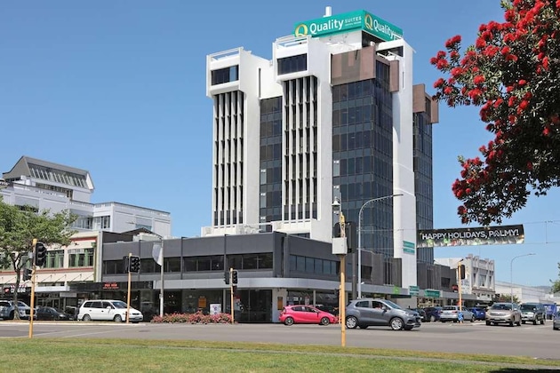 Gallery - Quality Suites Central Square