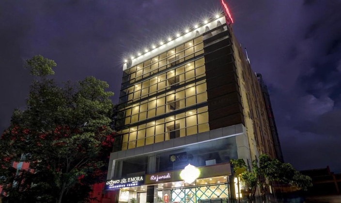 Gallery - Treebo Trend Emora Hotel And Suites Brookfield