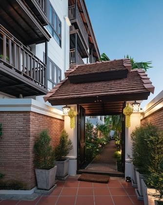 Gallery - El Barrio Lanna