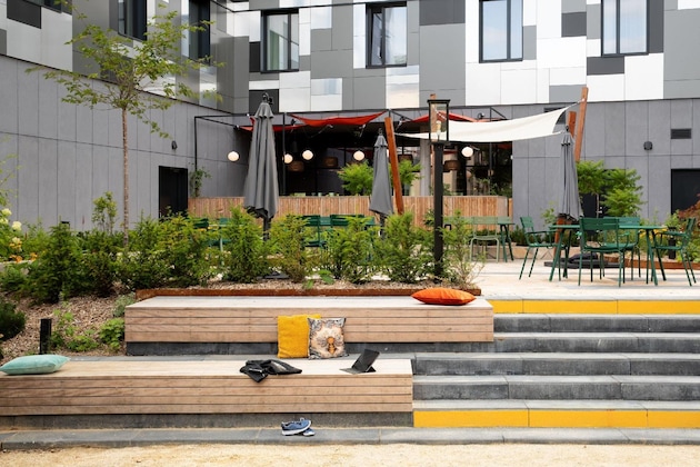 Gallery - Moxy Paris Val D’Europe