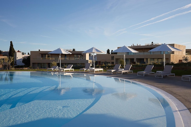 Gallery - White Shell Beach Villas