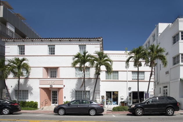 Gallery - President Villa Miami Beach