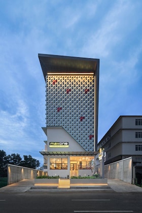 Gallery - Maxonehotels Kota Harapan Indah Bekasi