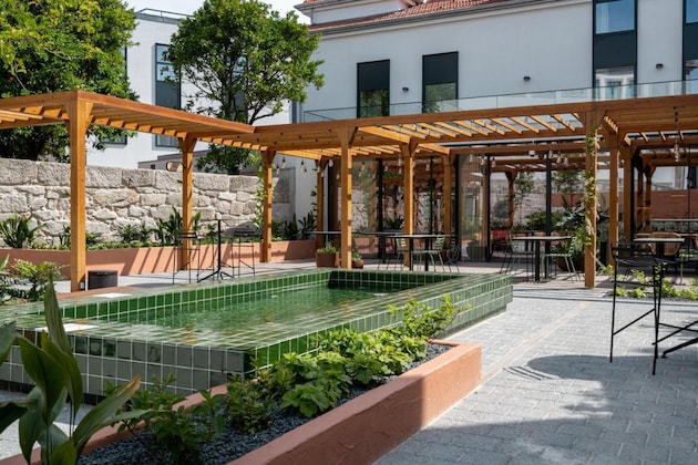 Gallery - The Editory Garden Porto Hotel