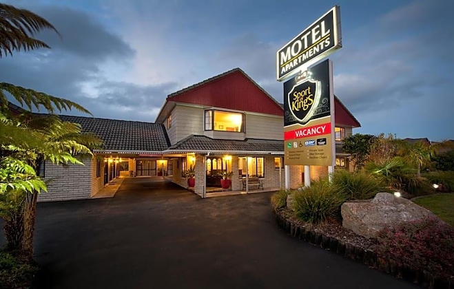 Gallery - Sport Of Kings Motel