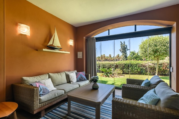 Gallery - Apartamento em Isla Canela para 4 pessoas com 2 quartos Ref. 216907