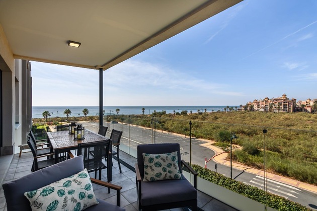 Gallery - Apartamento em Isla Canela para 4 pessoas com 2 quartos Ref. 357775