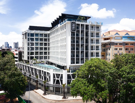 Gallery - Tribe Phnom Penh Post Office Square
