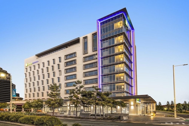 Gallery - Holiday Inn Express & Suites Sunshine Coast By Ihg