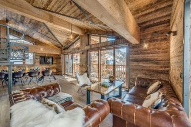Gallery - Chalet Raven
