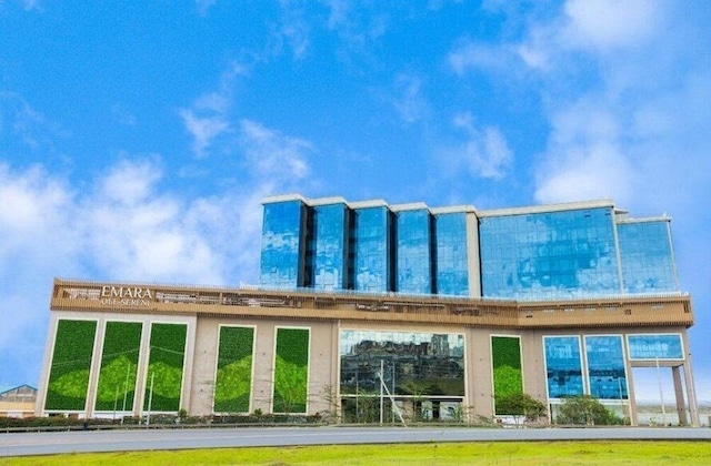 Gallery - Emara Ole Sereni
