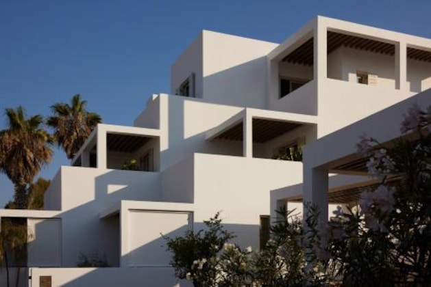 Gallery - Avant Mar Paros
