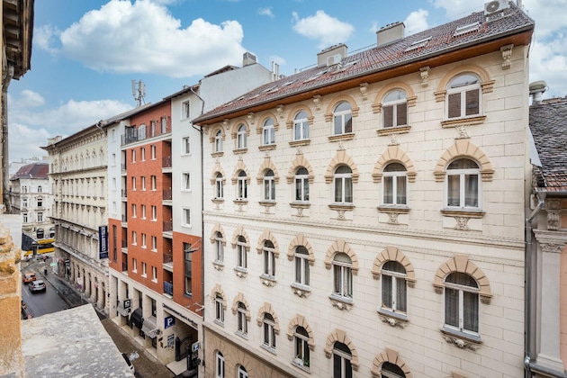 Gallery - K33 - Boutique Apartments By Bqa