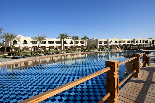 Gallery - Posh Club by SUNRISE Arabian Beach