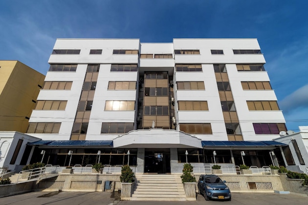 Gallery - Hotel Axis Inn By Geh Suites