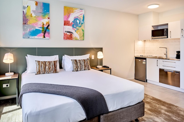 Gallery - Sojourn Apartment Hotel - Ghuznee