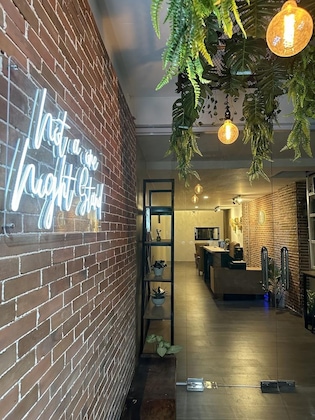 Gallery - Aden Hotel
