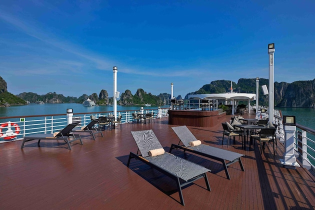 Gallery - Paradise Legacy Cruise Halong