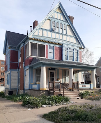 Gallery - The Huckleberry Inn