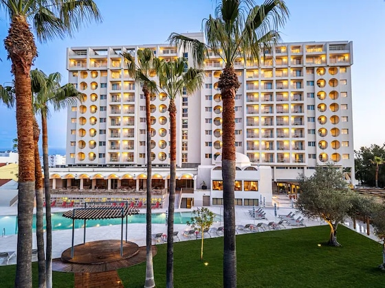 Gallery - Ozadi Altura Beach