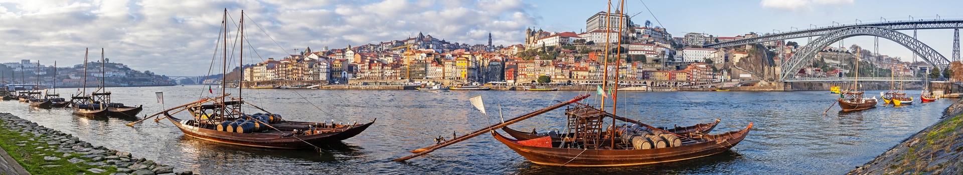 Escapadas **Românticas** **Dia da Imaculada Conceição en Porto** 
