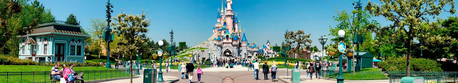 Escapadas **Feriados Portugal** **en Disneyland Paris** 