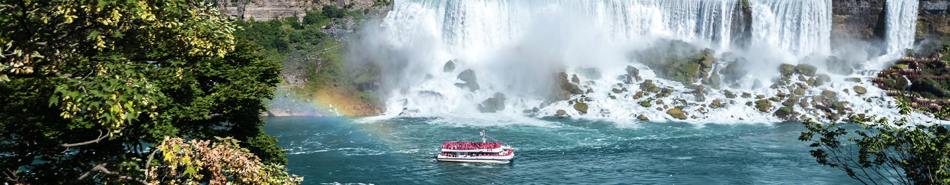 Percurso pelo Este Canadiano com noite no Niágara