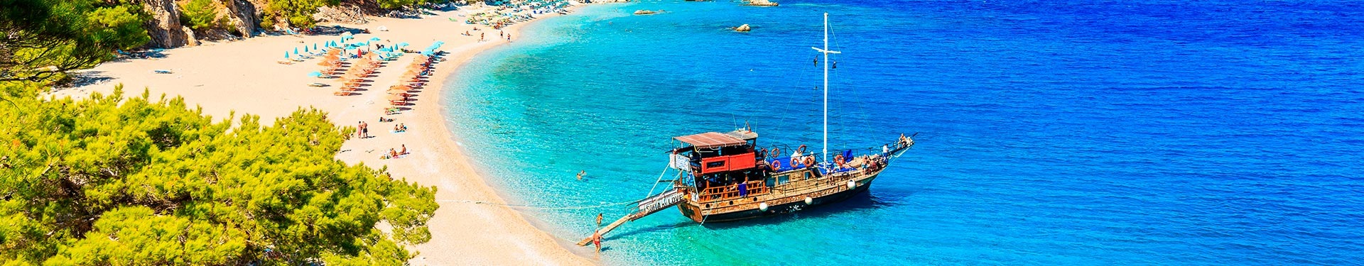Atenas, Karpathos e Rodes de avião