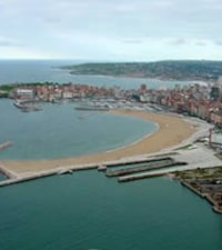 Praia Poniente