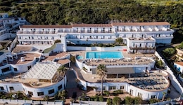Lh Pedraladda Resort