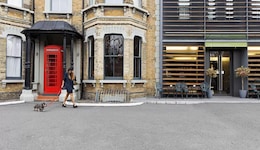 The Lodge Hotel - Putney
