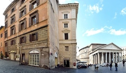 Pantheon Hotel