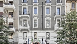 Lhp Hotel  Napoleon