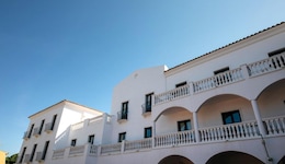Phi Hotel Sighientu