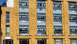 Axiom Park Hotel