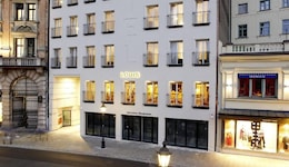 Louis Hotel