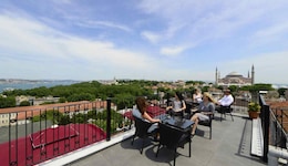 Agora Life Hotel - Special Class