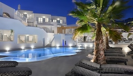 Petinos Beach Hotel