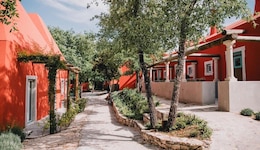 Luz Charming Houses