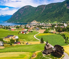 Os cruzeiros mais desejados que visitam Vik (Noruega)